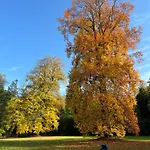 Le Chateau D'elbeuf-en-bray Bed & Breakfast 4*